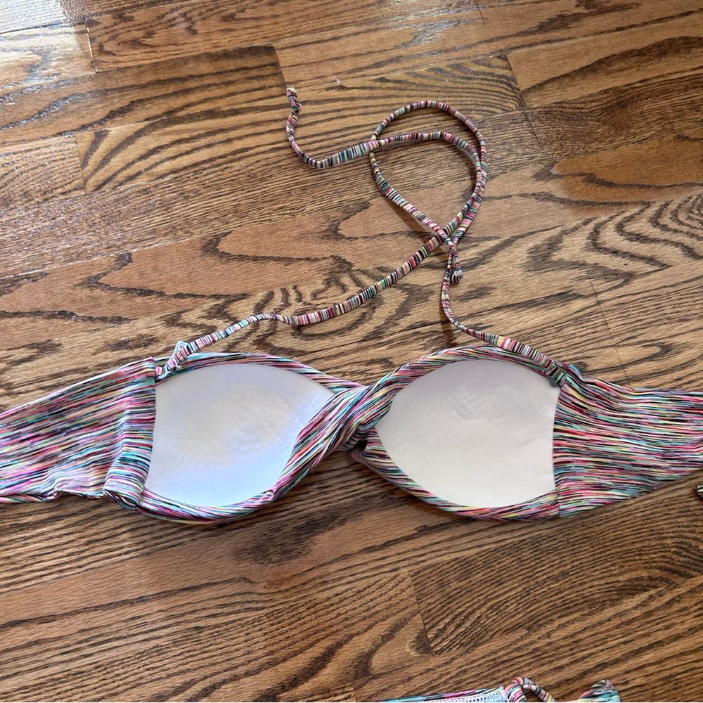Roxy swim NWOT medium bikini twist bandeau multicolored fine stripes - Picture 9 of 12